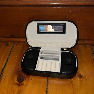 Vlando Jewelry Box Black